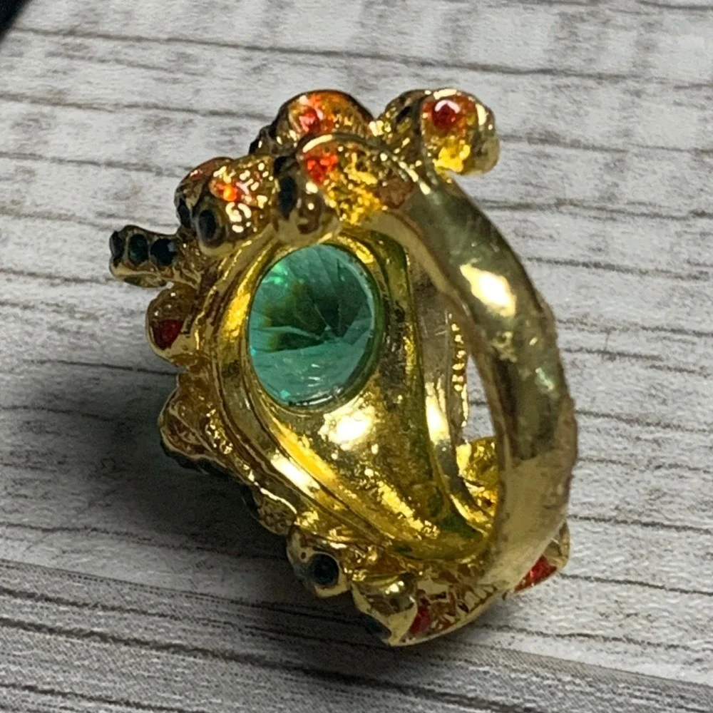 N/A ornate cocktail